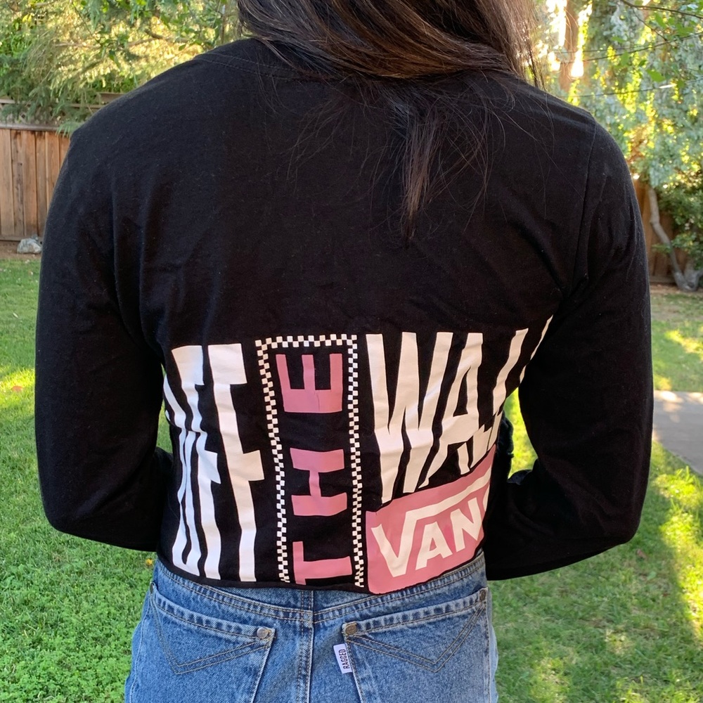 Long sleeve cropped VANS t-shirt 🖤✨